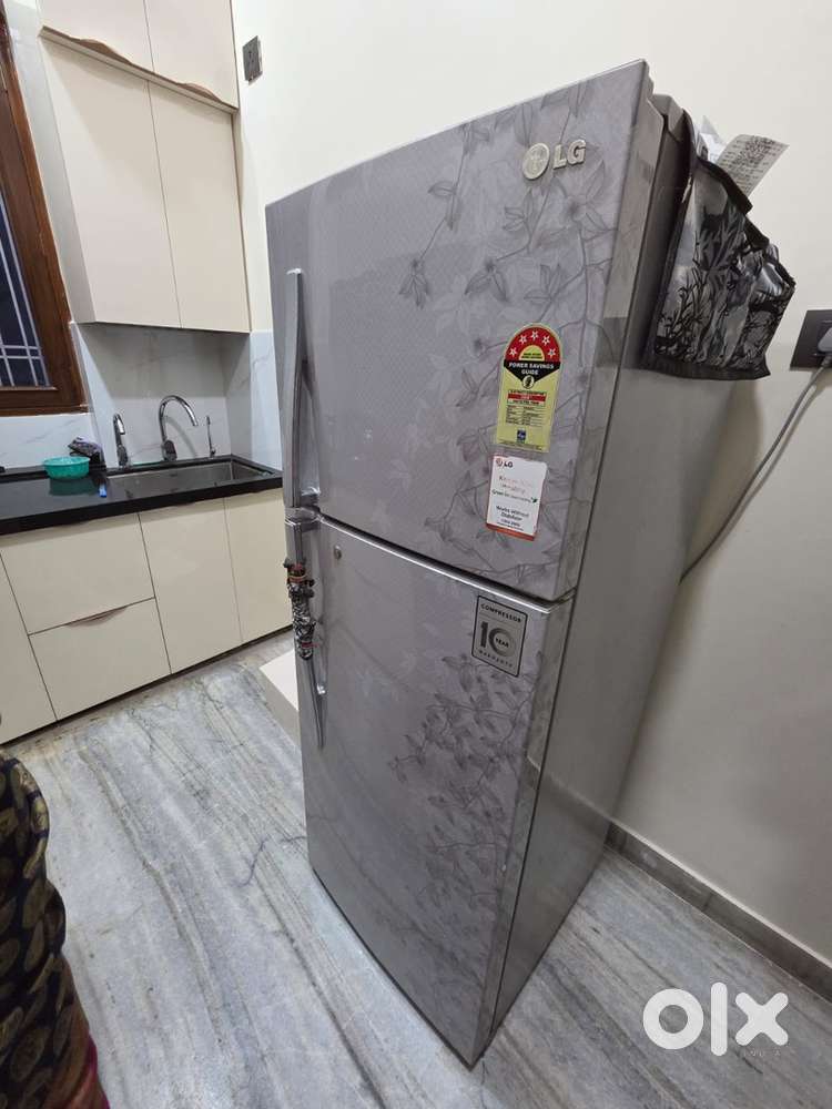 LG double door fridge in good condition