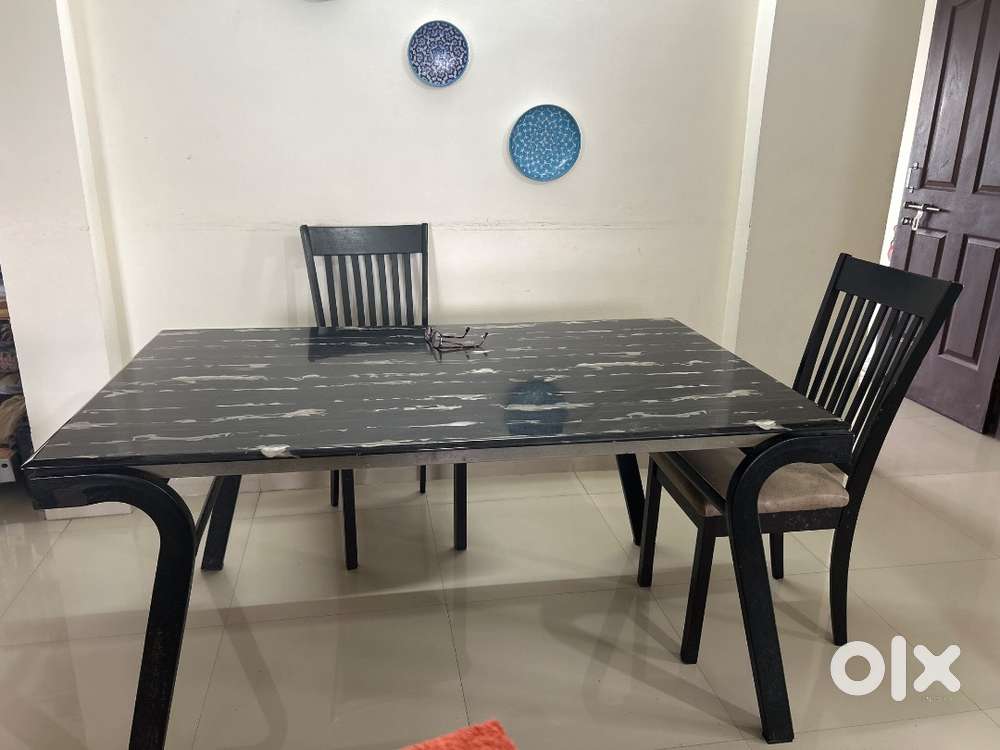 Black marble dining table