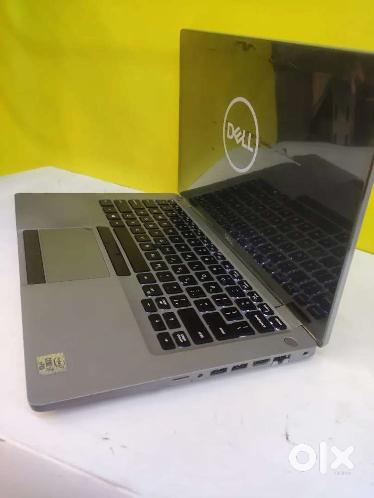 DELL Laptop/Lifetime service warranty/ Core i7/8GB DDR4 RAM/256GB SSD
