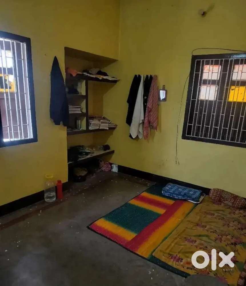 Best rooms now available in Kumhrar near chauhan bhawan.