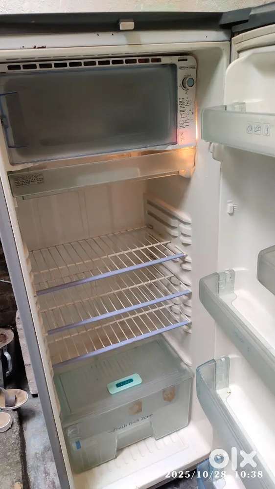 sumsung fridge hai 180 ltr k