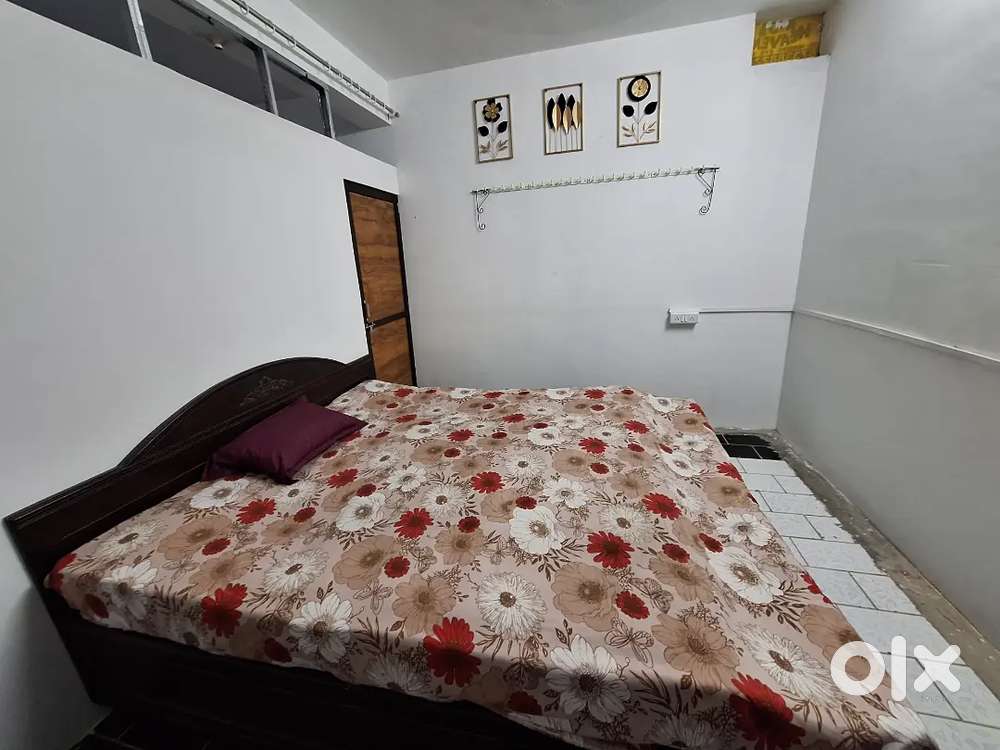 Fully Furnished PG for boys and men at sama road.