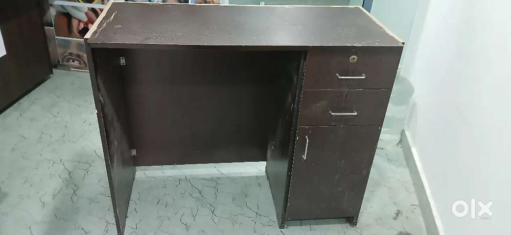 Dusk table