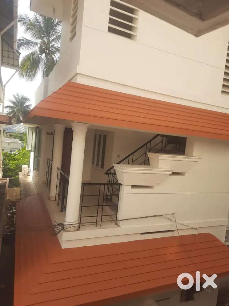 First Floor Building with 3 Bedroom