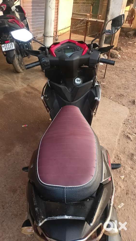 Full comfotable schooty