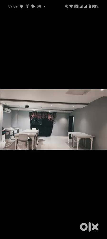 1200 sqft near Aashima mall with 2 airconditioner rent space