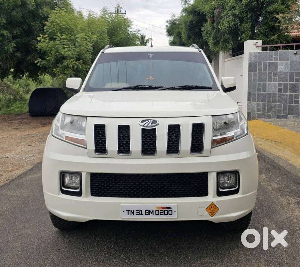 Mahindra TUV 300 T8, 2015, Diesel