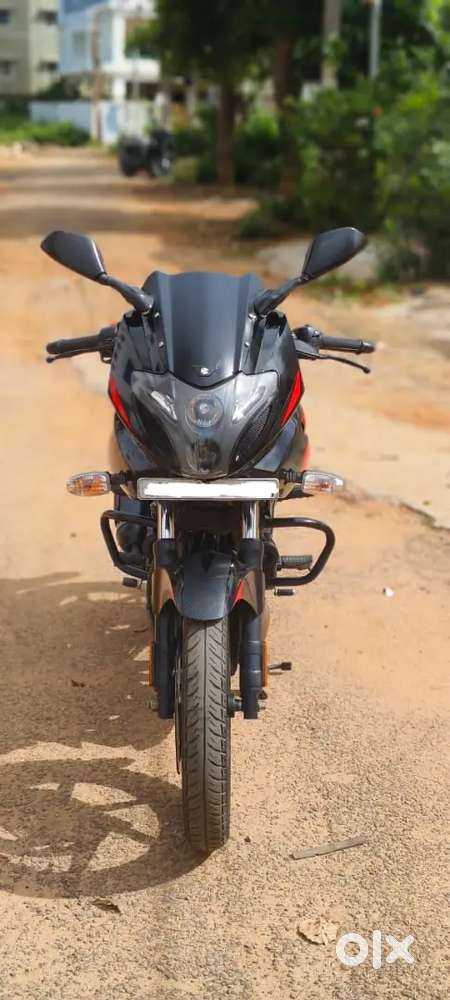 Bajaj pulsar 220F DTSI standard model for sale