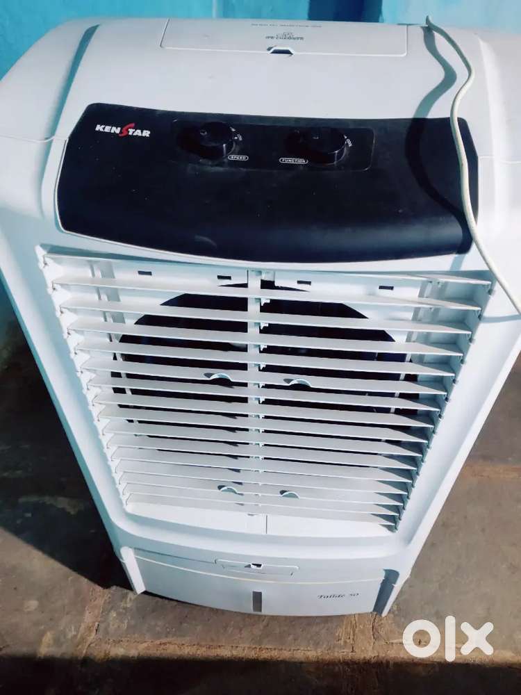 Cooler ( Good condition)