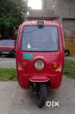 Auto-rickshaw food van
