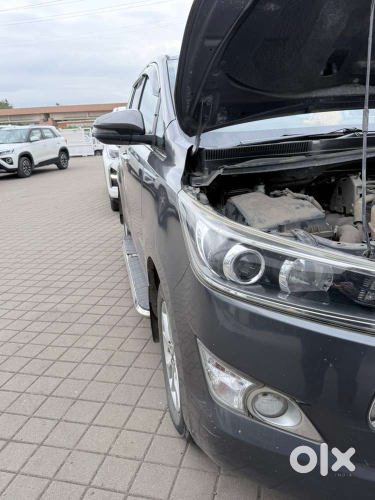 Toyota Innova Crysta 2017 Diesel 95856 Km Driven