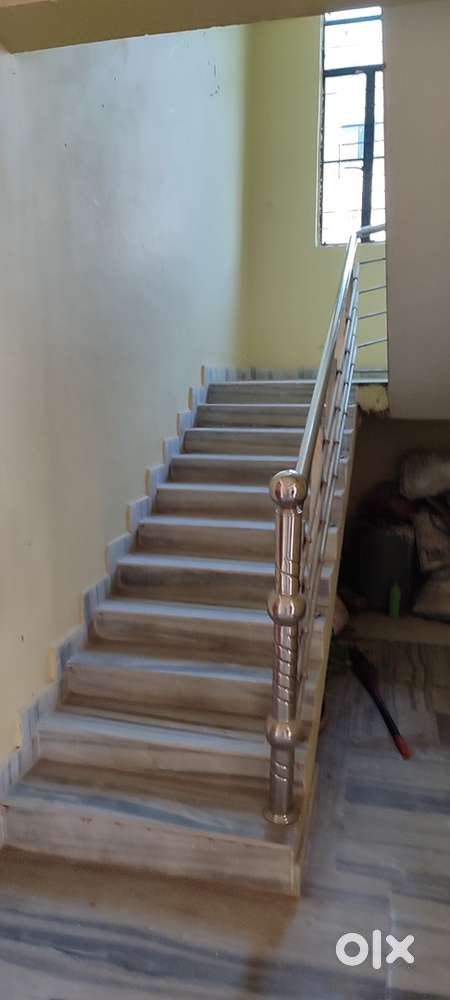 1 BHK FLAT AVAILABLE FIR RENT IN KUSUMPURMA EAST IF GOLA ROA