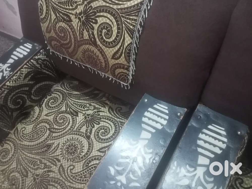 Best condition sofa set