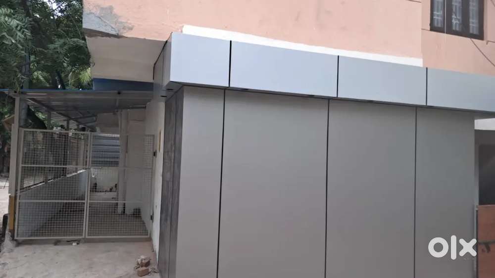 BACHELORS NOT ALLOWED ONLY FAMILY UP TO 4 PERSONS