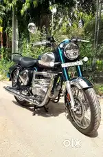 Royal Enfield Emerald green Top model