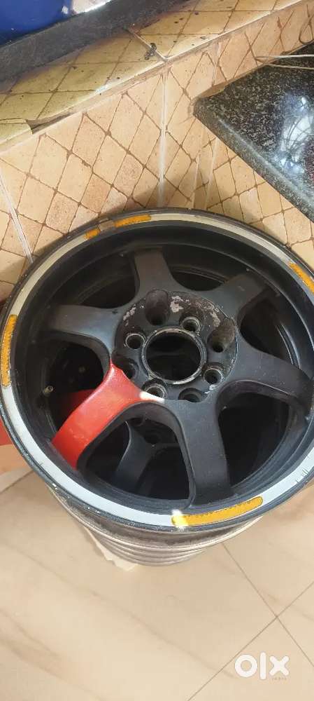 Alloys for sale 14 inch (4 wheels )