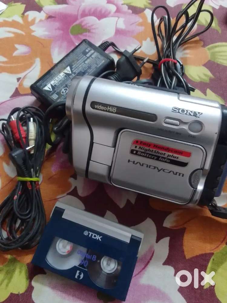 Sony Hi 8 cassette Handycam