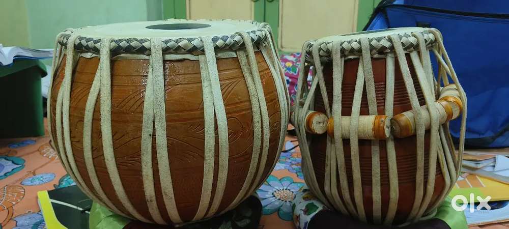 TABLA SET WITH ACCESSORIES