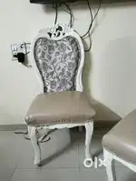 Premium modern look chair  in excellent condition