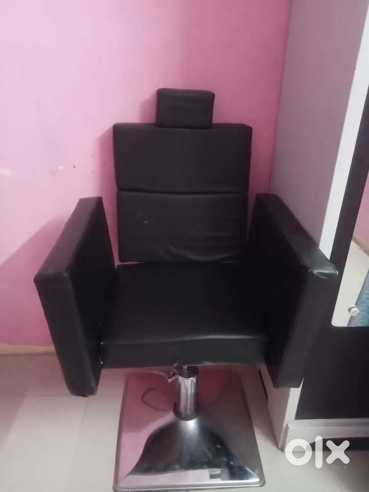 Paluor chair