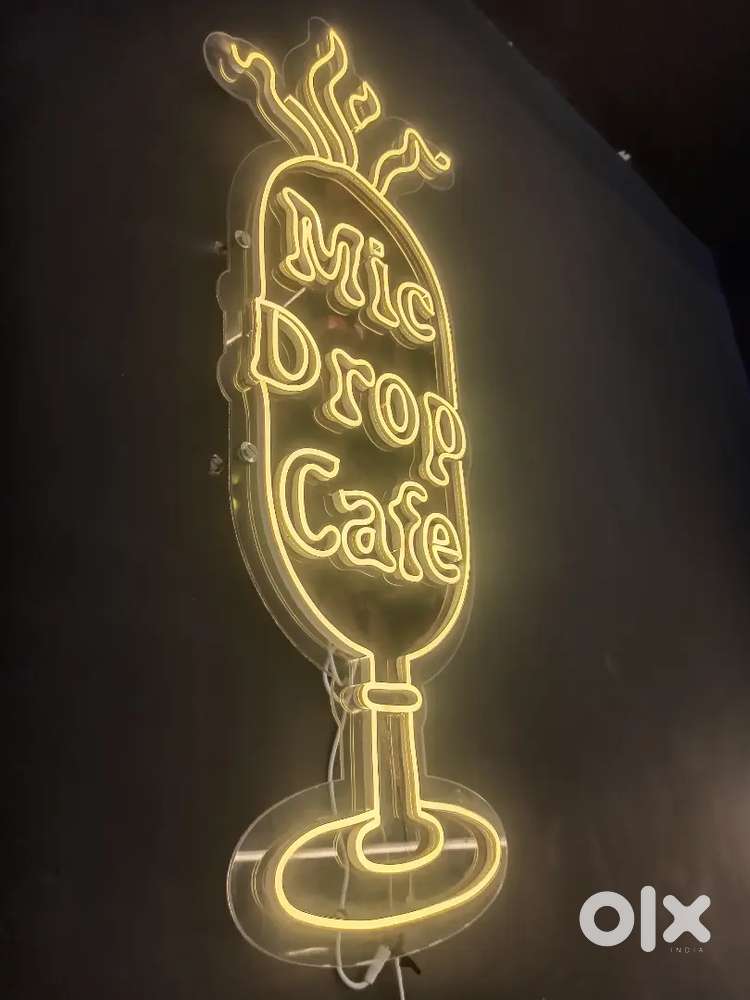 Helper+Waiter Required -
Mic Drop cafe Trivenipuram Jhusi