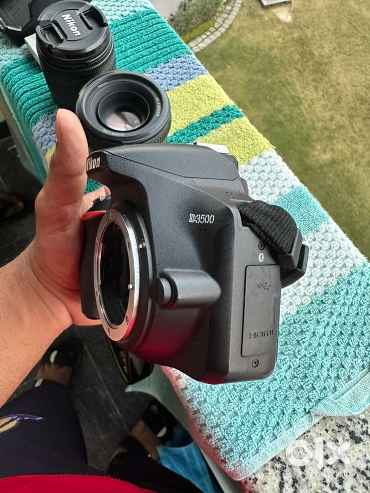 Nikon D3500 with 50mm prime lens