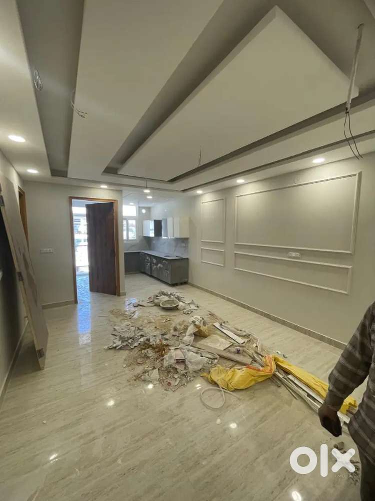 2 bhk flat near niranjanpur Mandi Indira Gandhi marg