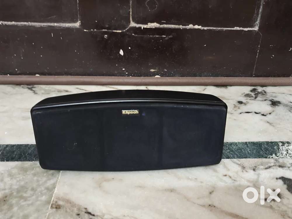 Klipsch centre speaker 8 ohms 300 wattsused any AV receiver avr