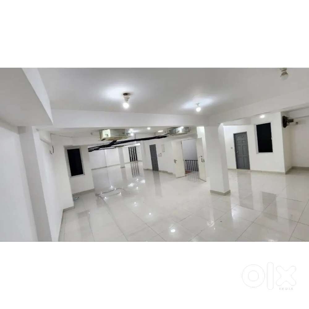 10000SQFT G+1(GF6000+1STF4000SQFT)GODOWN RENT 2,80,000 AT MADHAVARAM