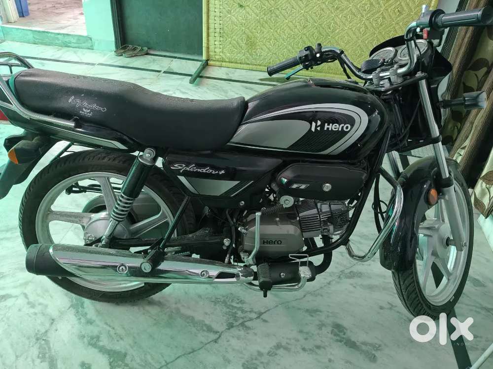 Bilkul new h number plate tk nhi ayi h abhi