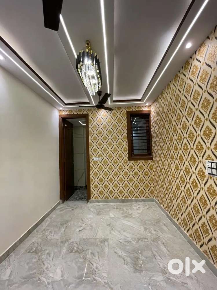 Car parking lift 2bhk in low price 26L