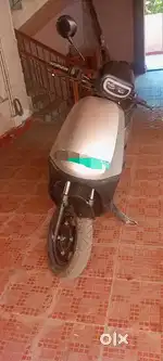 Ola s1x 2024 , well maintained scooty