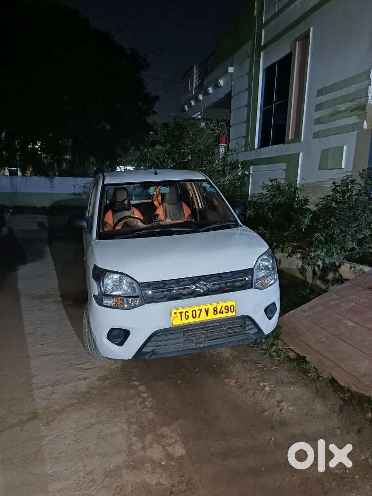 We're currently looking for a driver to join us in an Uber position.