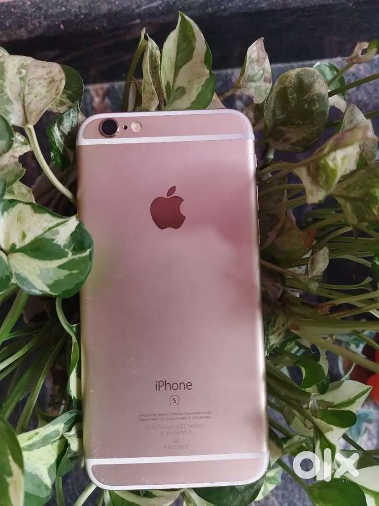 iPhone 6s 32storge battery health 82%