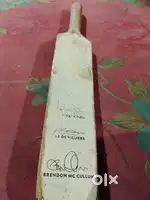 Virat Kohli signed bat