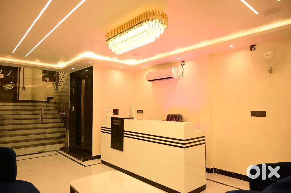 Receptionist & Supervisor
