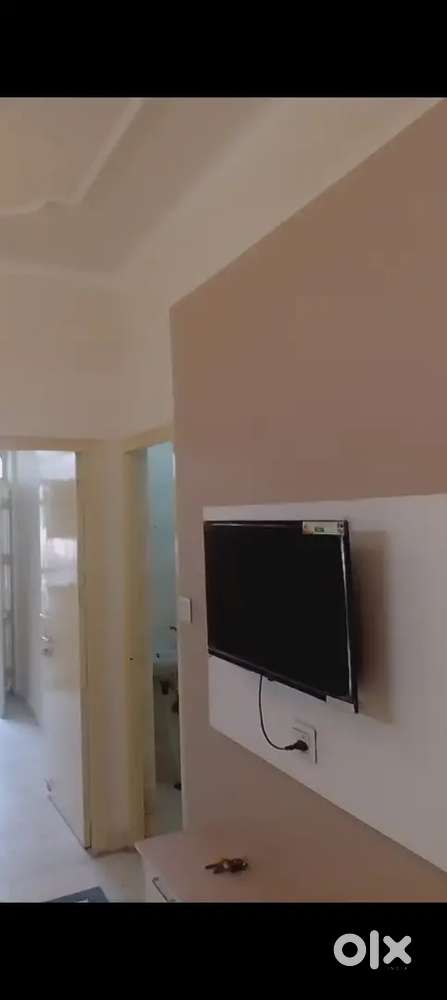 Front facing flat