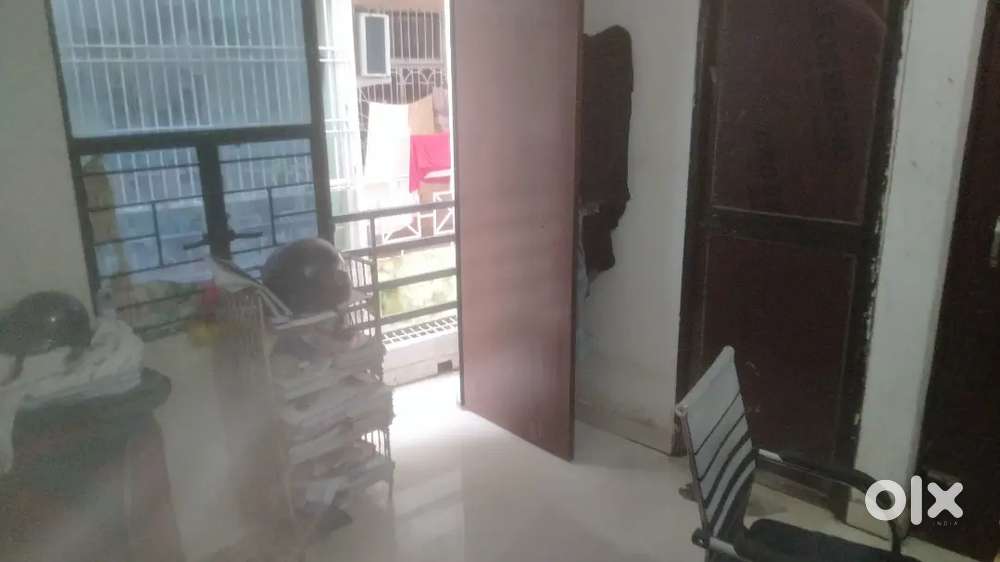 Room with bathroom and balcony Roommate needed in boring roadanandpuri