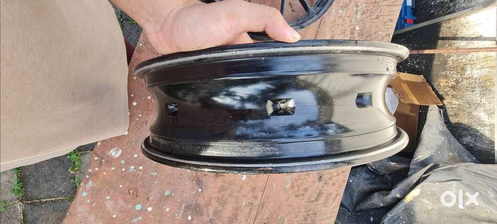 Original yamaha fz v3 alloy wheel