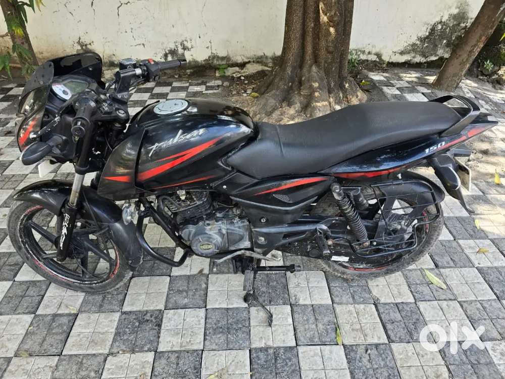 Bajaj pulsar 2019 model 1st owner top condition