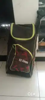 Cricket kit for sell 6 month old for 12 - 13 boys