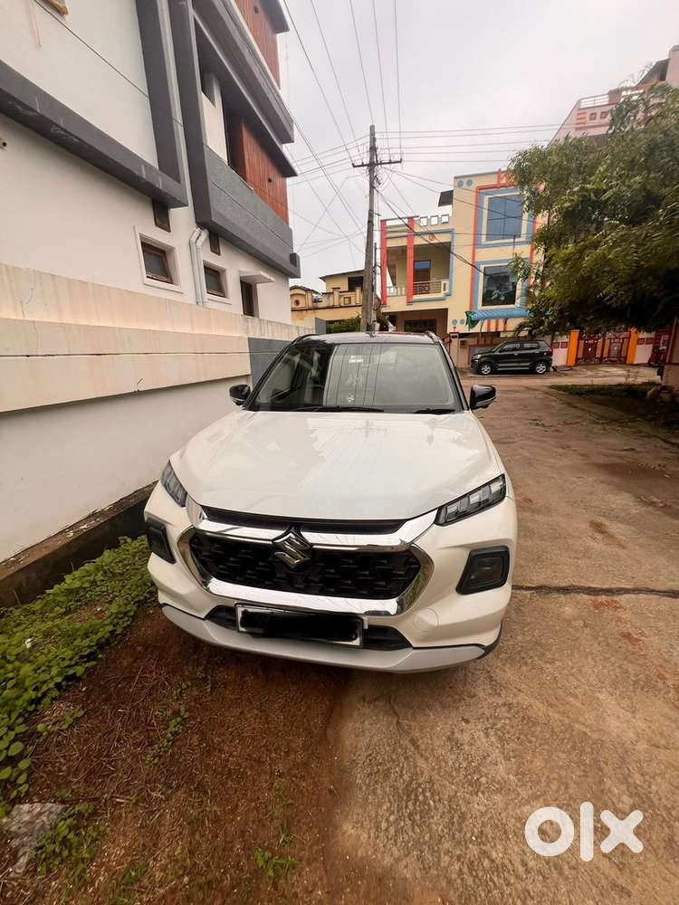 Maruti Suzuki Grand Vitara 2022 ending Petrol 45000 Km Driven