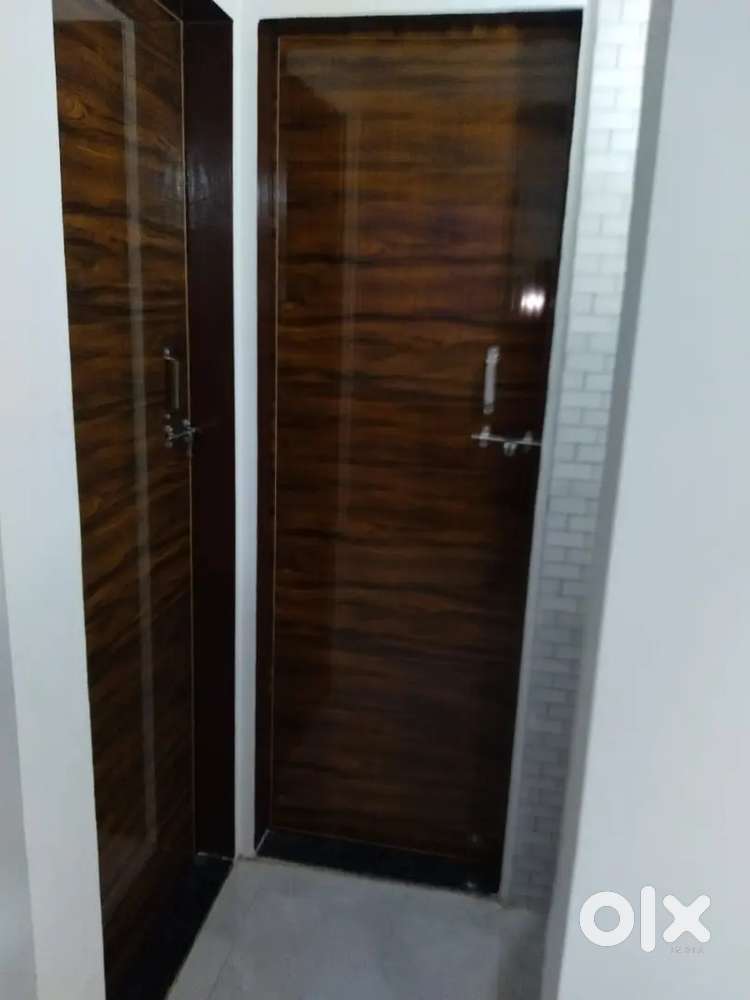 1bhk flat/row on rent jatra hotel