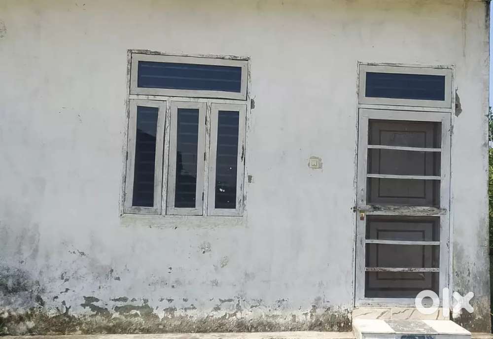 2 room set for family and bachelor