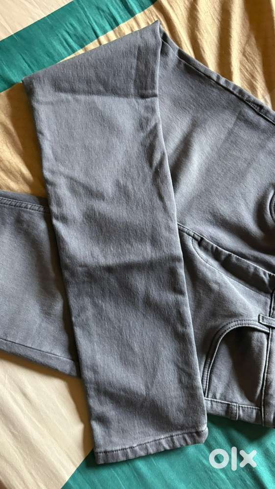 Brand New Turtle Denim Jeans – Size 34