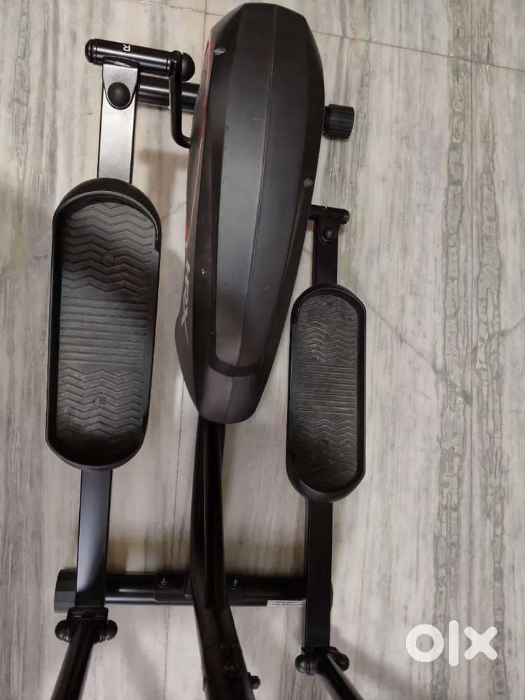 HRX Drayton Flywheel Elliptical Cross Trainer. For Home fitness.