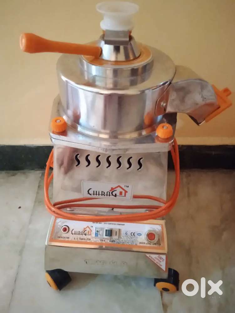 DOMESTIC FLOOR MILL FOR GRINDING COFFEE POWDER
