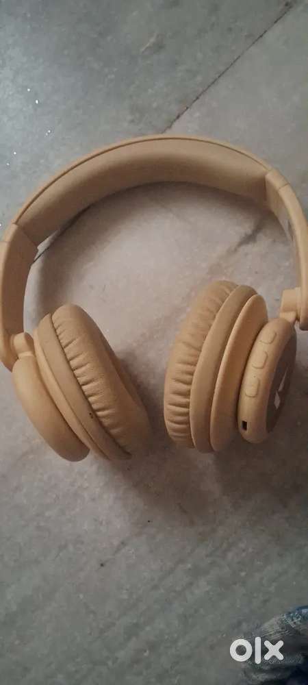 Boat headphones high bass