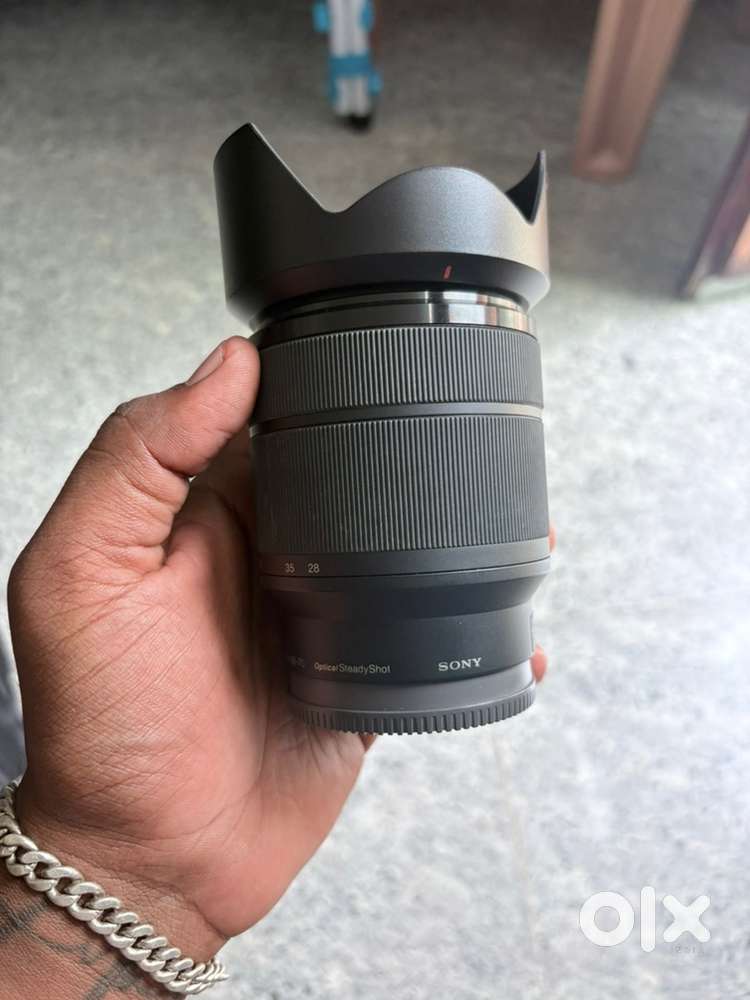 Sony 28-75mm kit lens