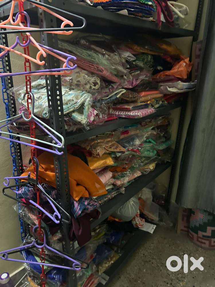Women clothes in lot